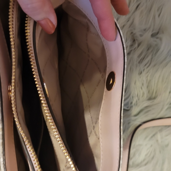 Michael Kors crossbody NWT - Picture 5 of 6